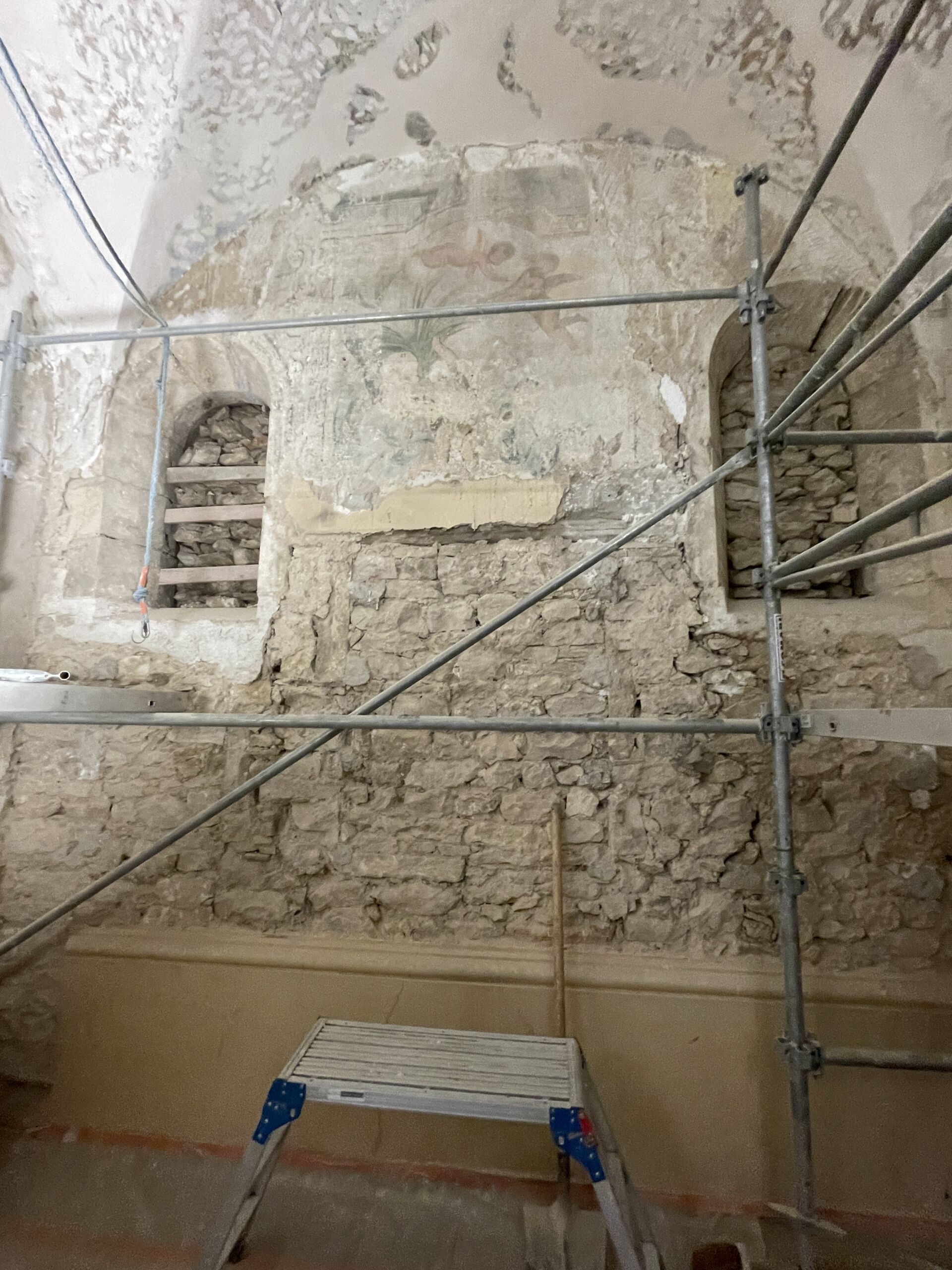 Peintures Dégagement des décors muraux