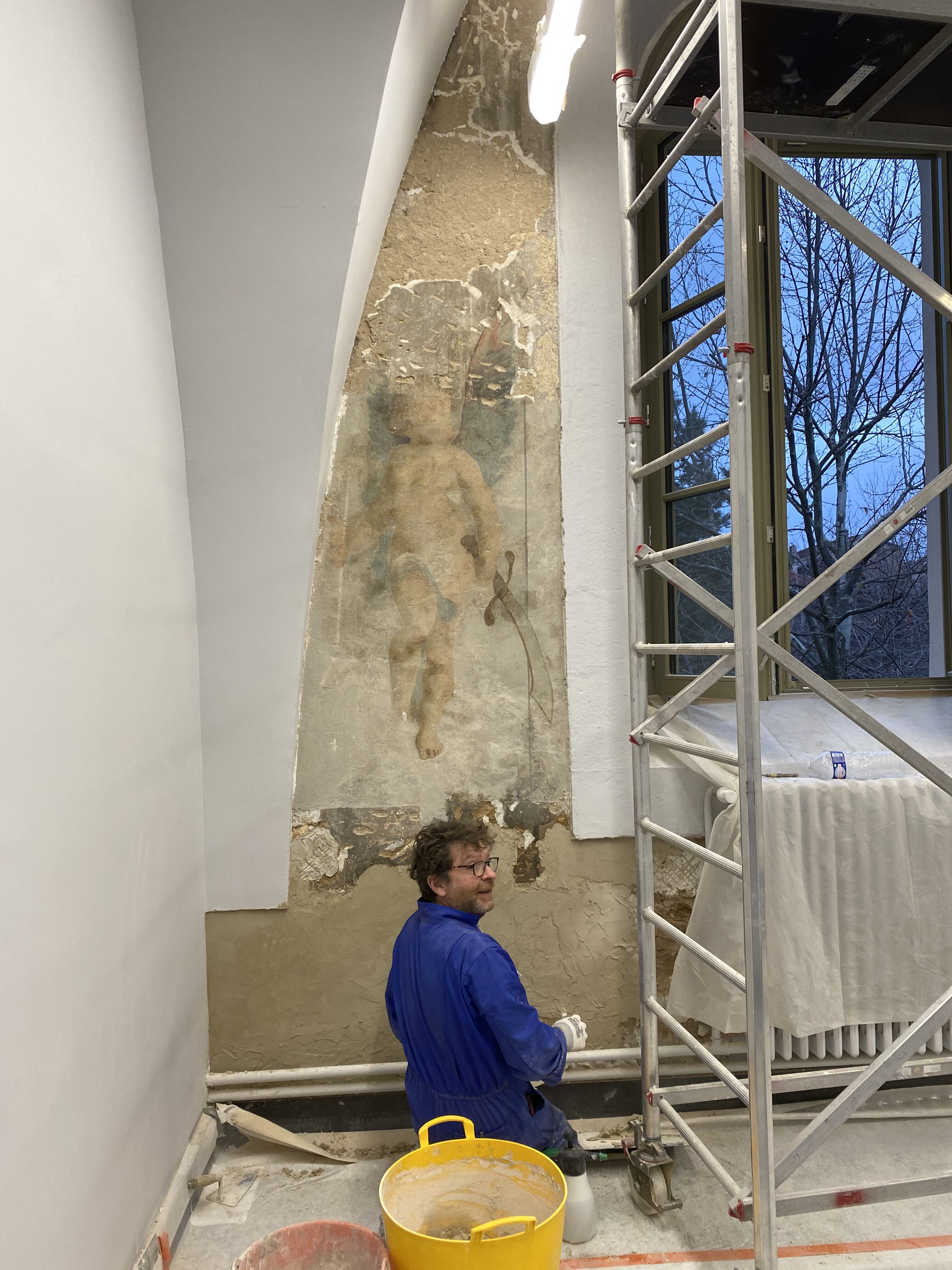 Jean François Salles restaurteur Retouche ange peinture murale