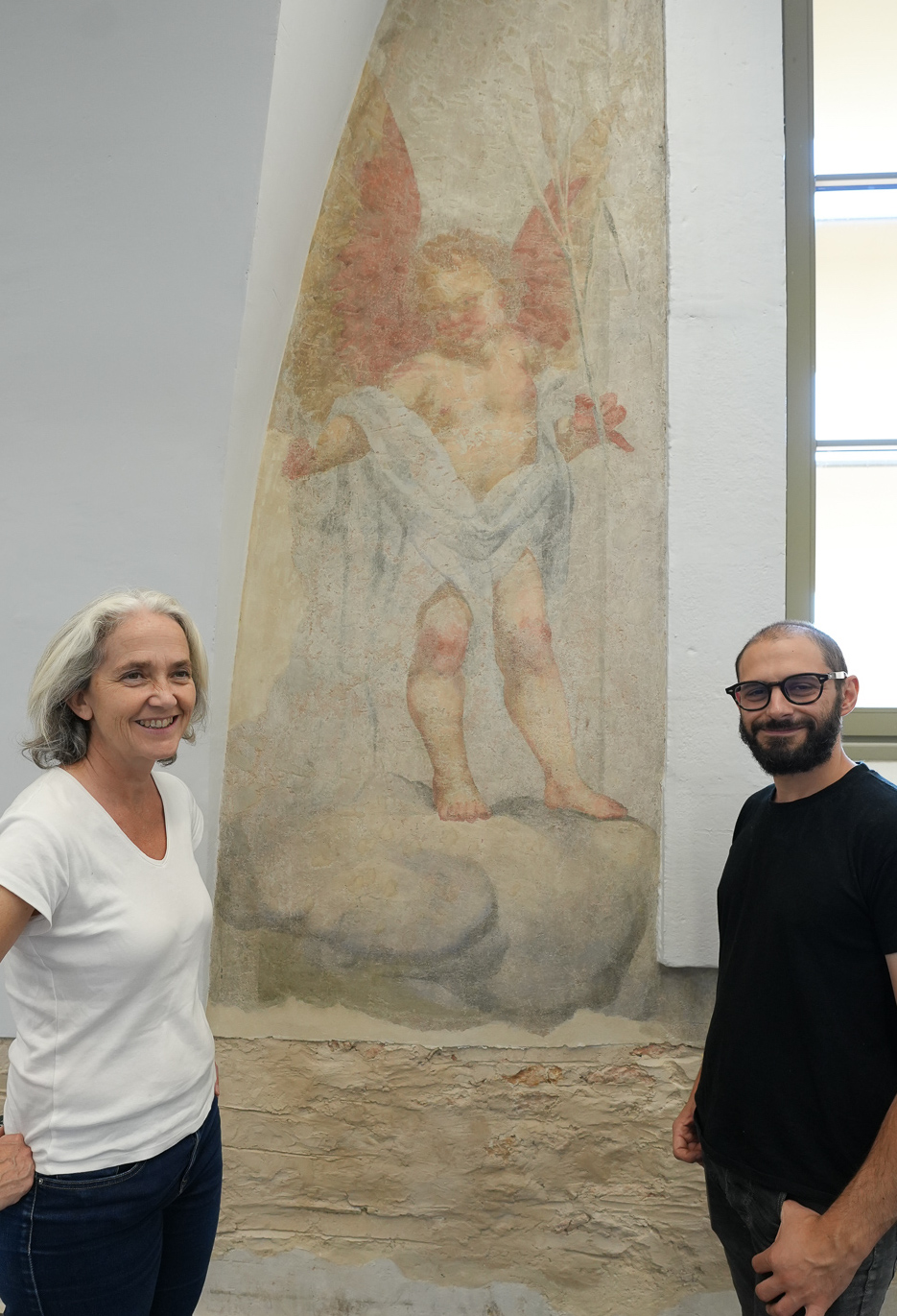 In situ conservation équipe en 2023 Dégagement des décors muraux